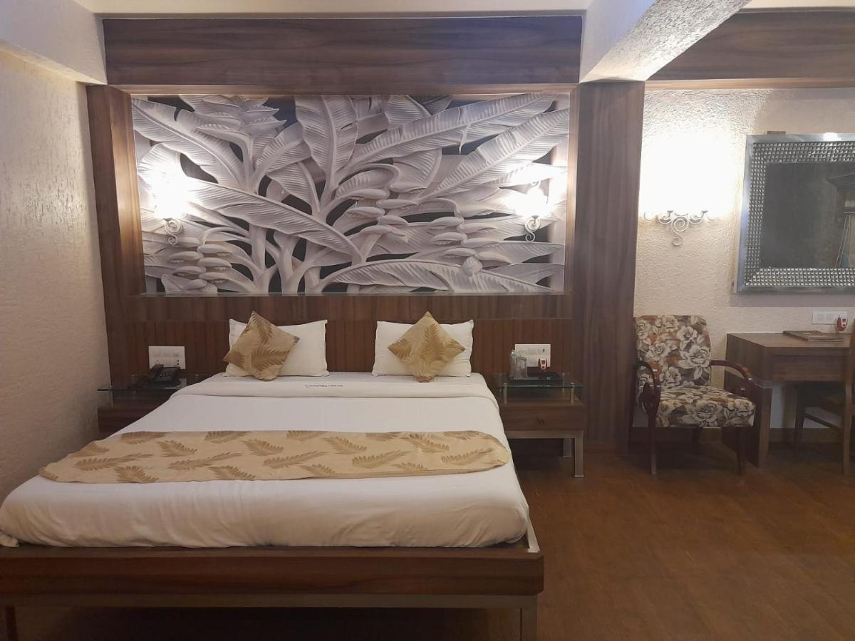 Hotel Mayur By Wb Inn Ulhāsnagar エクステリア 写真